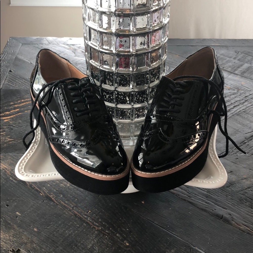 BRAND NEW!! Steve Madden Shoes - Picture 6 of 8